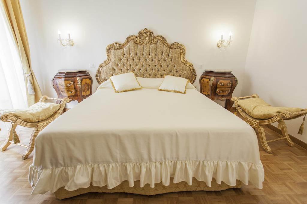Suite Sarandrea Roma Cameră foto